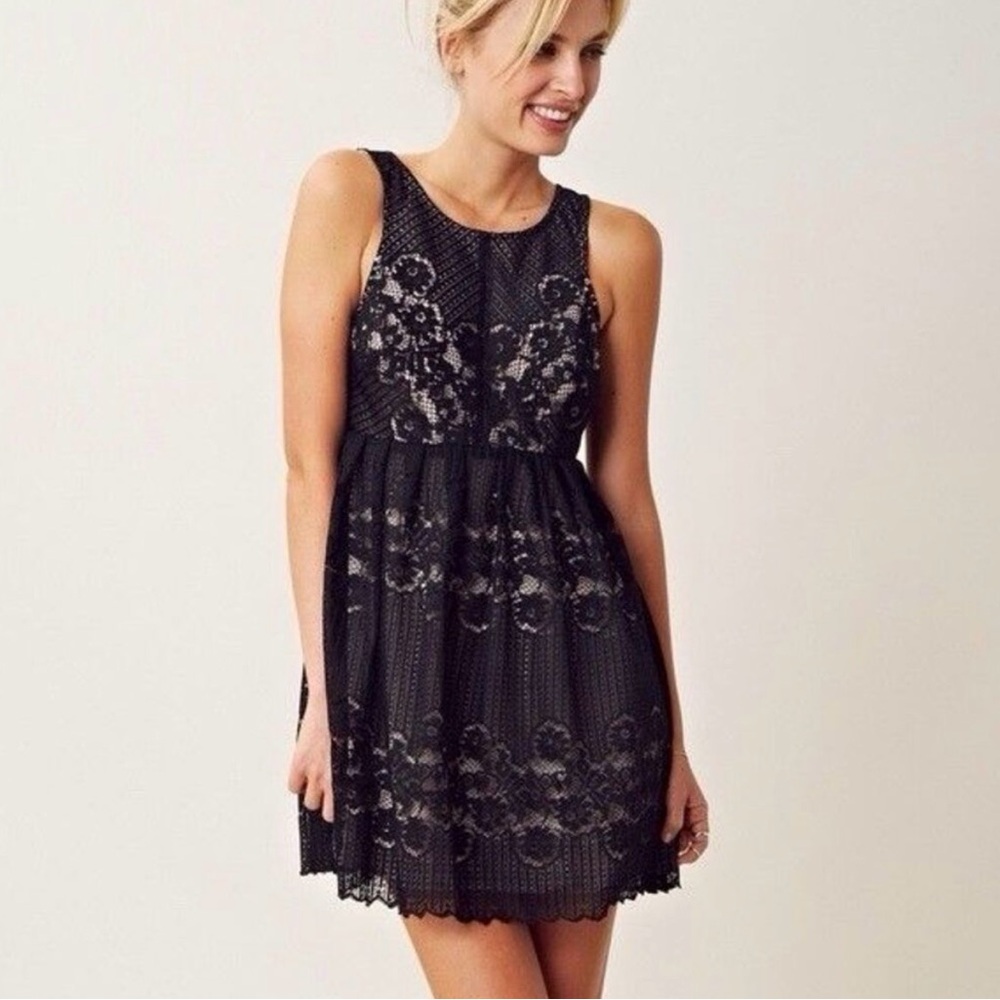 Free People Rocco Black Lace Cutout Dress Fit & Flare Open Back Pleated‎ Lace - Picture 7 of 7